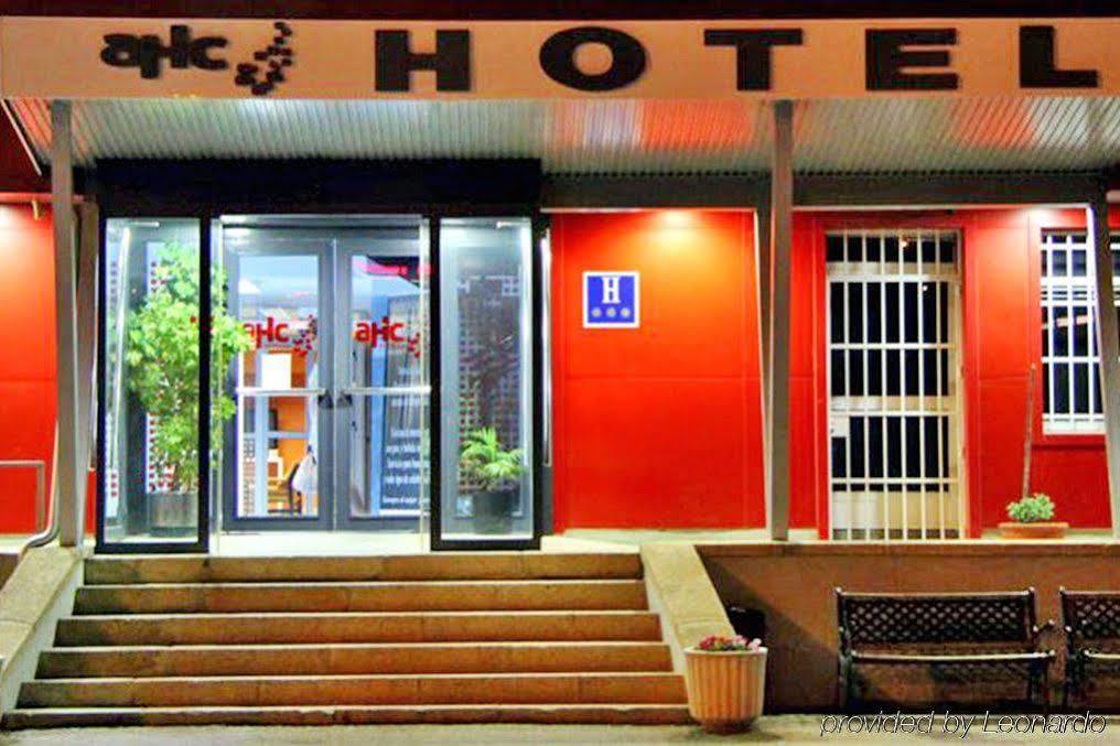 เอเอชซี โอเตเลส Hotel กาเซเรส ภายนอก รูปภาพ